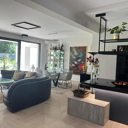 Modern Located In The Heart Of فيلة